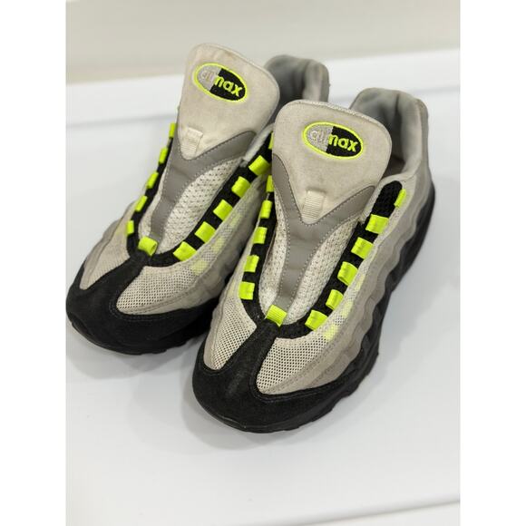 2016 Nike Air Max 95 OG Neon Grey 307565-077 Youth Size 6Y / Women’s Size 7.5 - Picture 7 of 10